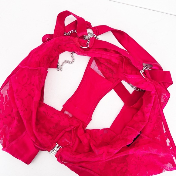 Frederick's of‎ Hollywood Chain Back Red Lace Bodysuit, Sexy Open Front Size L - Picture 6 of 6